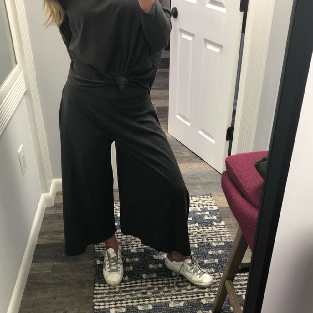 Wide Leg Crop Pants - Black